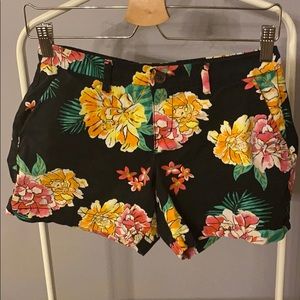 Women’s Old Navy size 0 Hawaiian shorts